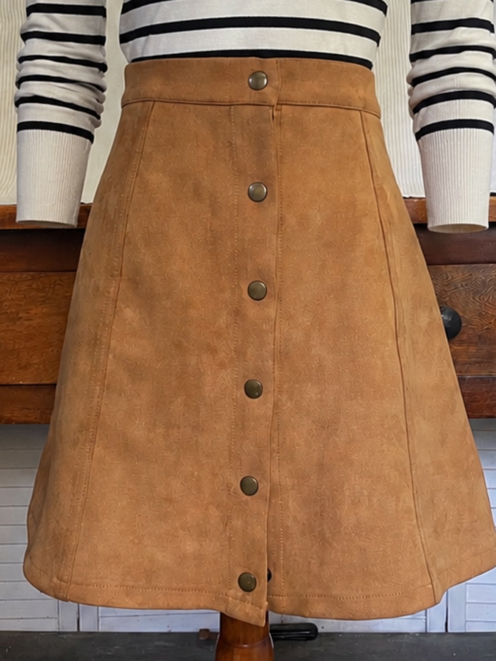 PERSUN Faux suede mini skirt